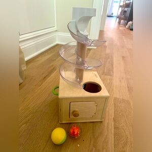 Lovevery Slide and Sleek Ball Run - Includes 2 balls. One is original.